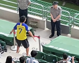 梅西c罗空降国内(梅西c罗空降国内球员)