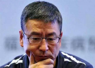 白岩松欧洲杯(白岩松学生主持欧冠决赛)
