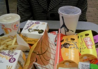 深夜股价爆发！涨出一个麦当劳！的简单介绍