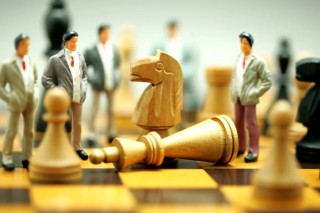 回本就卖还是逢低加仓？多空博弈激烈！