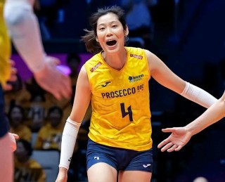 cctv5中国女排(cctv5中国女排比赛视频回放)
