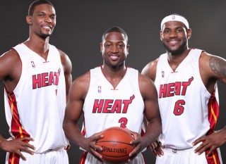 nba热火三巨头(nba热火三巨头指的是詹姆斯韦德和谁)