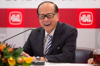 关于突然，李嘉诚又出手的信息