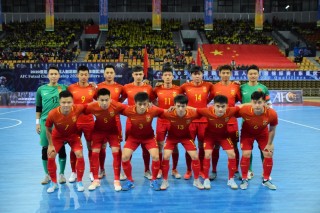 中国男子足球国家队(中国男子足球国家队主教练)