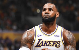 nba湖人队员最新名单(nba湖人队球员名单最新)