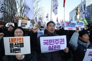 韩国 *** 追踪：在野党提交弹劾尹锡悦的动议 内阁据报集体提出辞职