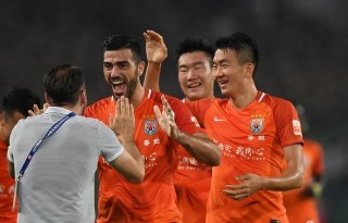 亚冠资格赛鲁能直播(鲁能亚冠资格被取消反转)