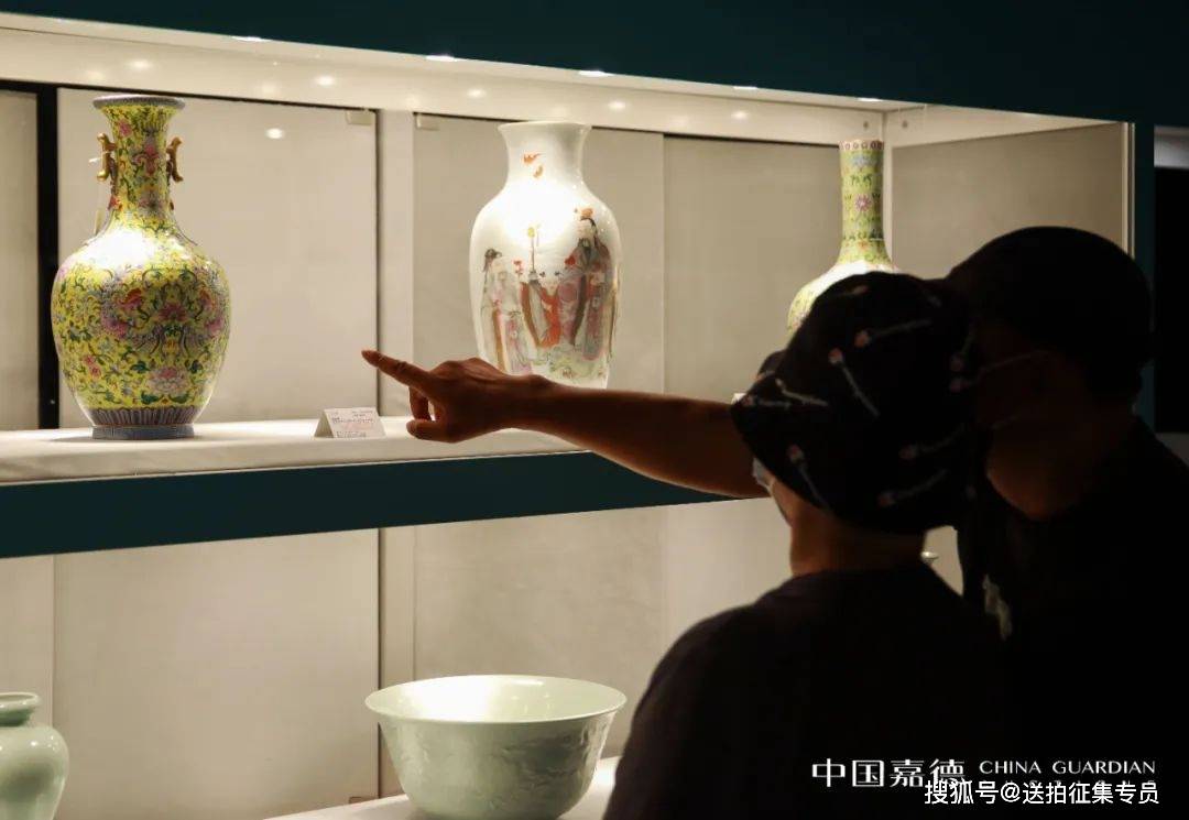 嘉德香港秋拍创纪录拍卖业复苏已至的简单介绍  第2张