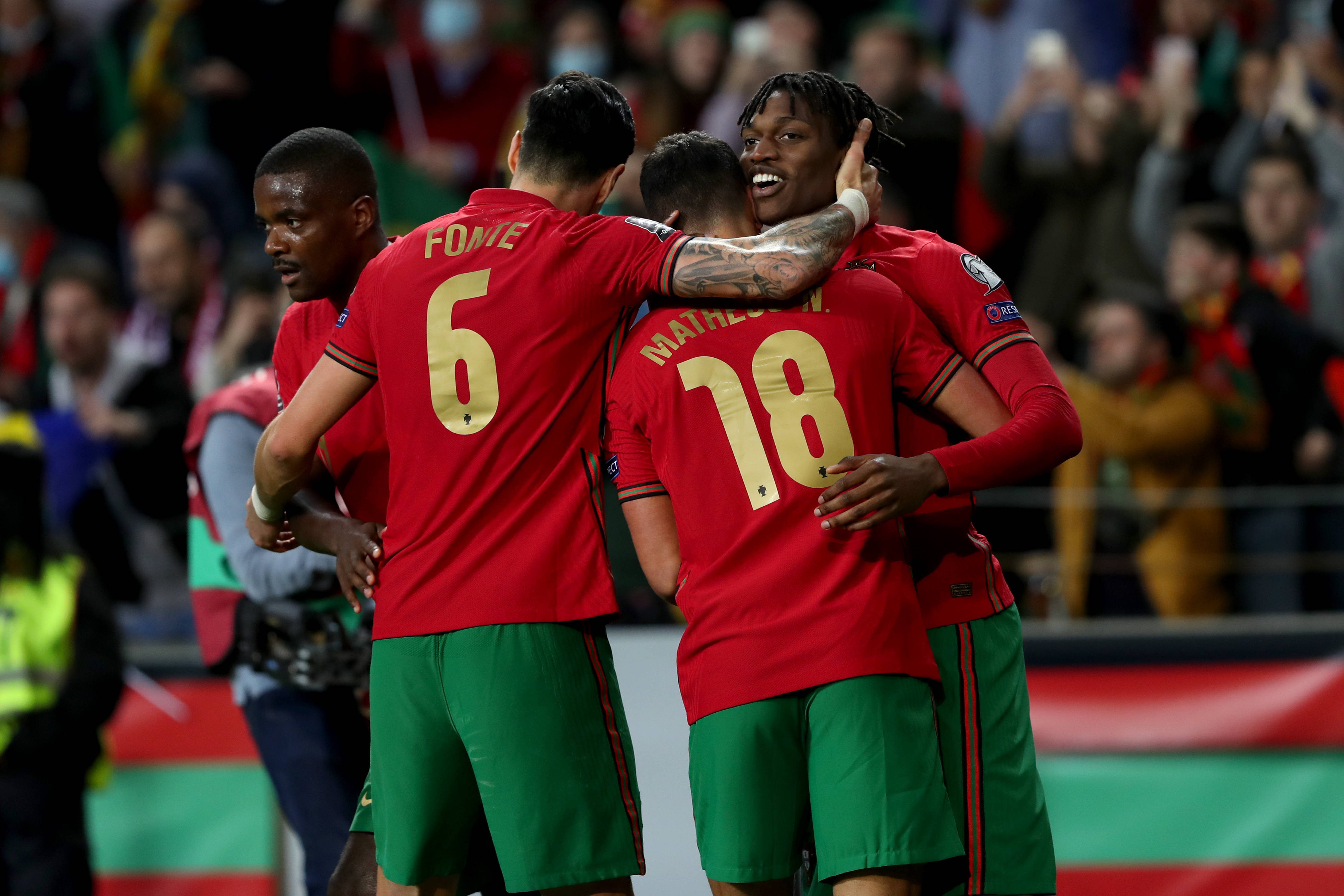 足球世界杯2022直播(足球世界杯赛程2021赛程表)  第1张