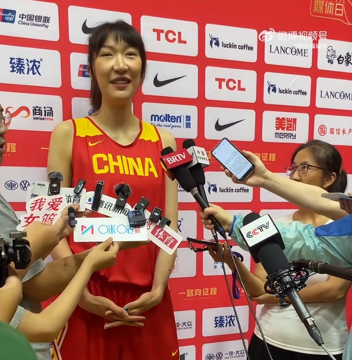 中国女篮最新比赛直播(中国女篮最新比赛直播及录像回放)  第2张