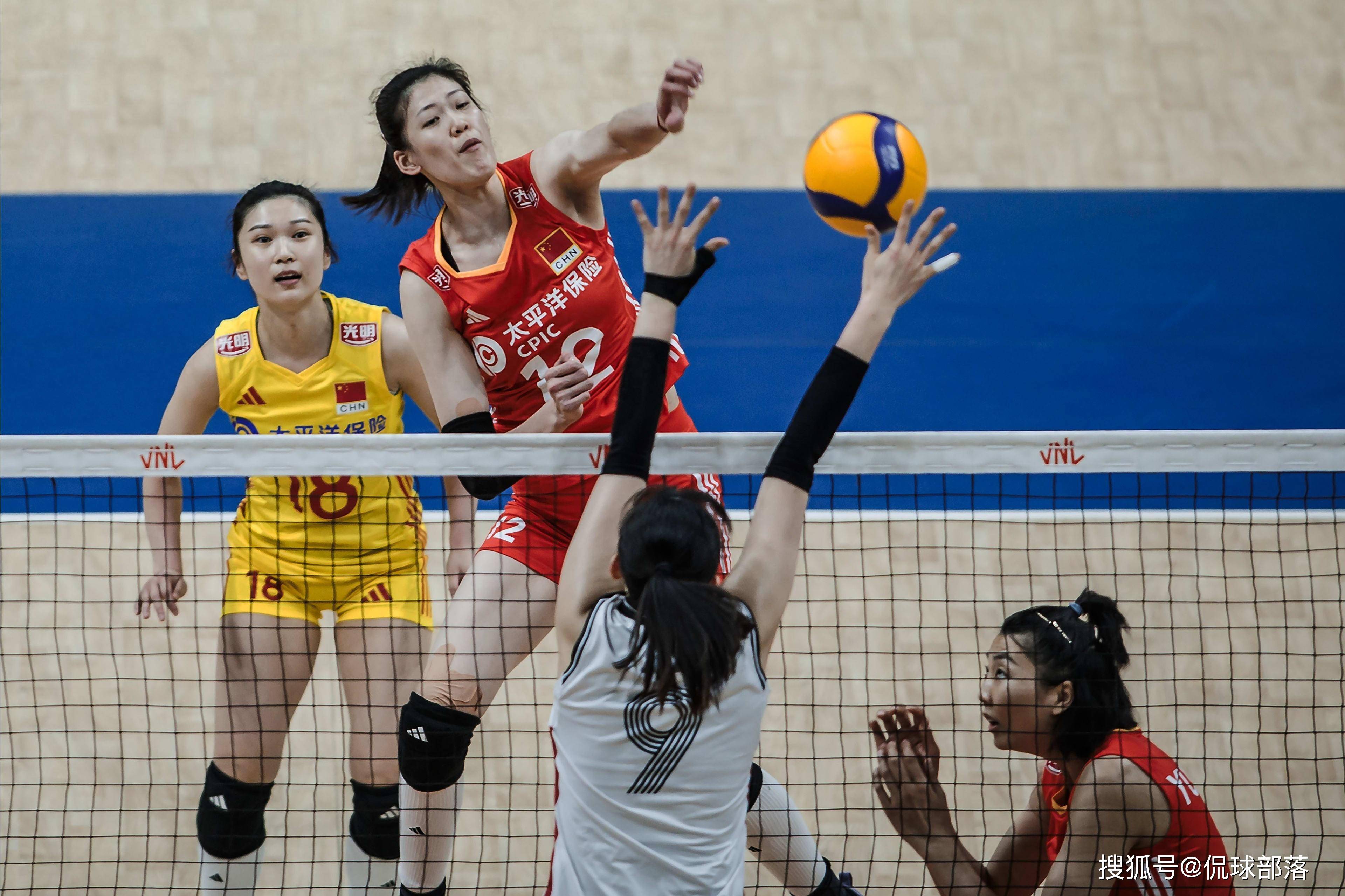 中国女排比赛视频完整版(中国女排比赛视频完整版下载)  第2张